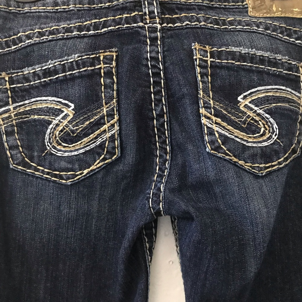 Silver Jeans Tuesday 16 1/2 Dark Wash Denim - Picture 3 of 10